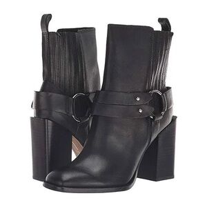 Dolce Vita Isara ankle boot